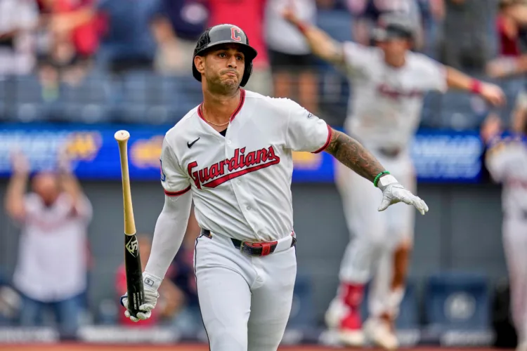 Rocchio’s walk-off home run helps Guardians rally